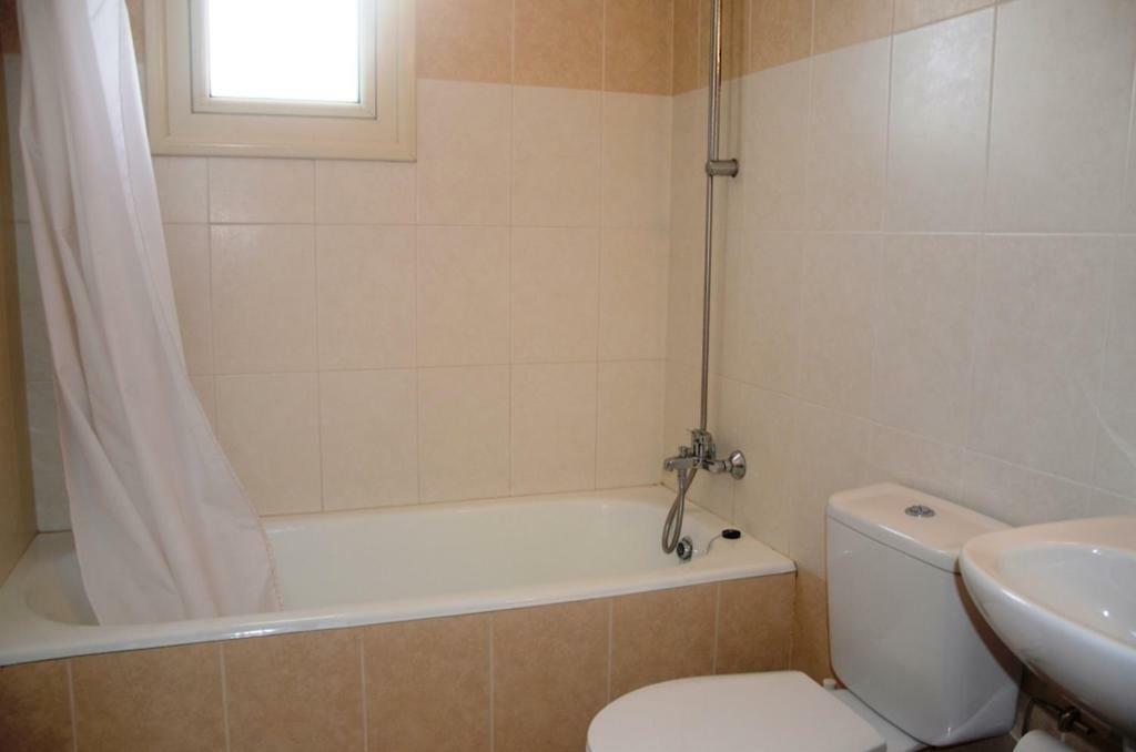 2 Bedroom Poolside Apartment E9 Peyia Exterior foto